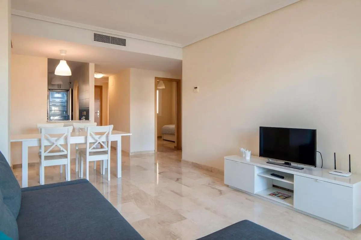 Cozy Apartment In Malaga بينالماذينا